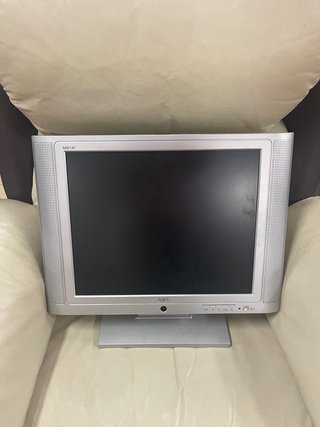 Monitor LCD Airis MW147 17 Plata