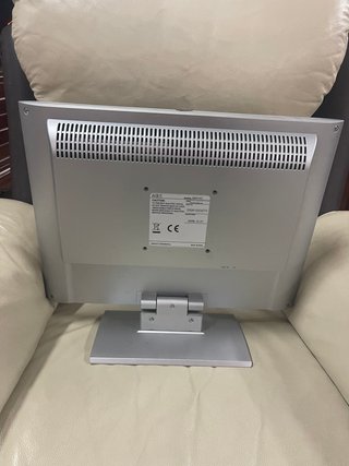 Monitor LCD Airis MW147 17 Plata