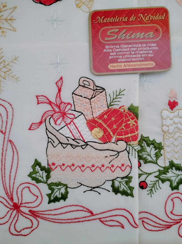 Tovagliato di Natale ricamato