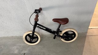 Bicicleta de equilibrio/balance B'TWIN