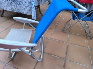 2 Sillas plegables playa azul y beige