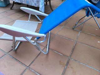 2 Sillas plegables playa azul y beige