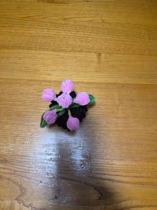 Decorazione floreale ciniglia fatta a mano