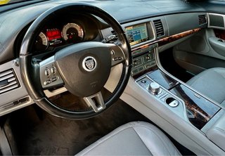 Jaguar XF 2009