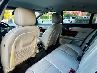 Jaguar XF 2009