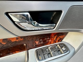 Jaguar XF 2009
