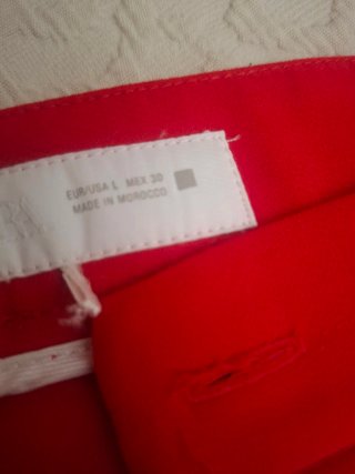 Pantaloni rossi da donna