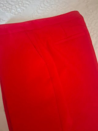 Pantaloni rossi da donna