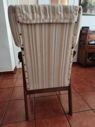 Sillón/butaca de tela y madera