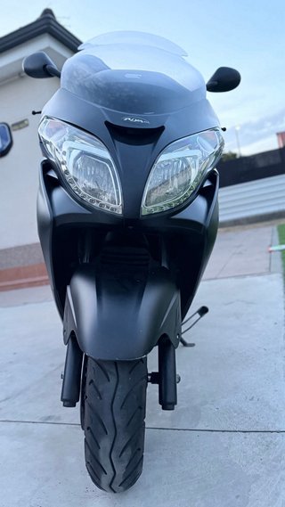 Adonis RY125T Maxi-Scooter