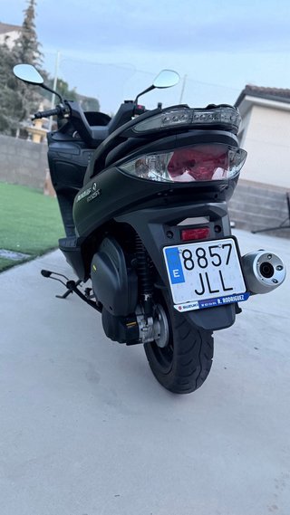 Adonis RY125T Maxi-Scooter