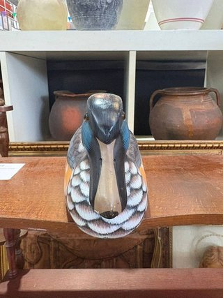 FIGURA DE PATO DE MADERA