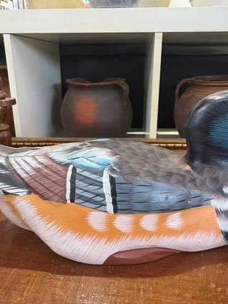FIGURA DE PATO DE MADERA