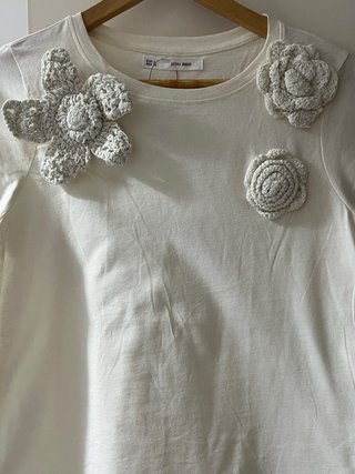 Camiseta Sfera Flores Crochet Crema Talla S