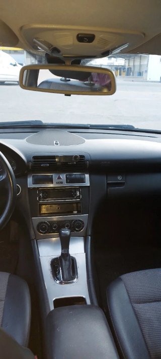 Mercedes-Benz Clase C 2005