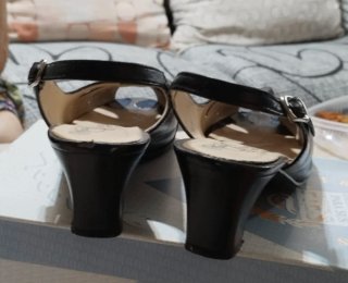 Zapatos negros talla 38. Casi sin estrenar