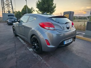 Hyundai Veloster 2012