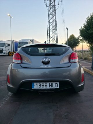 Hyundai Veloster 2012
