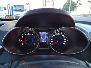 Hyundai Veloster 2012