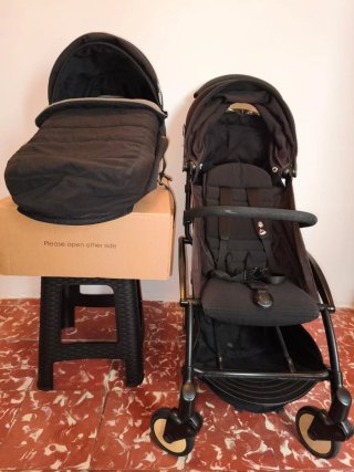 Cochecito de bebé y capazo