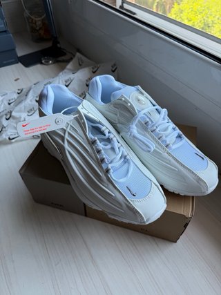 Nike NOCTA Bambas Blancas y Plateadas