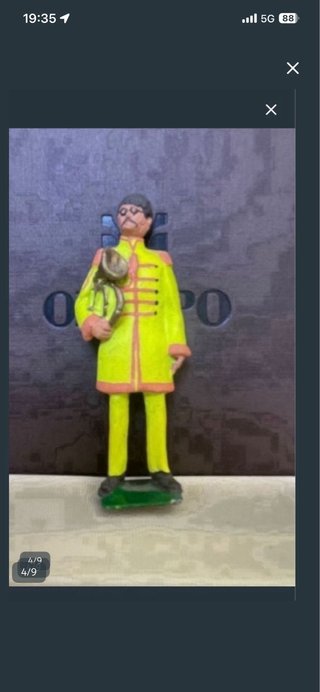 Figuras de plomo de The Beatles en Sgt. Pepper