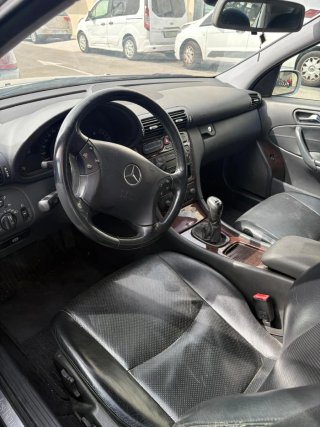 Mercedes-Benz Clase C 2003