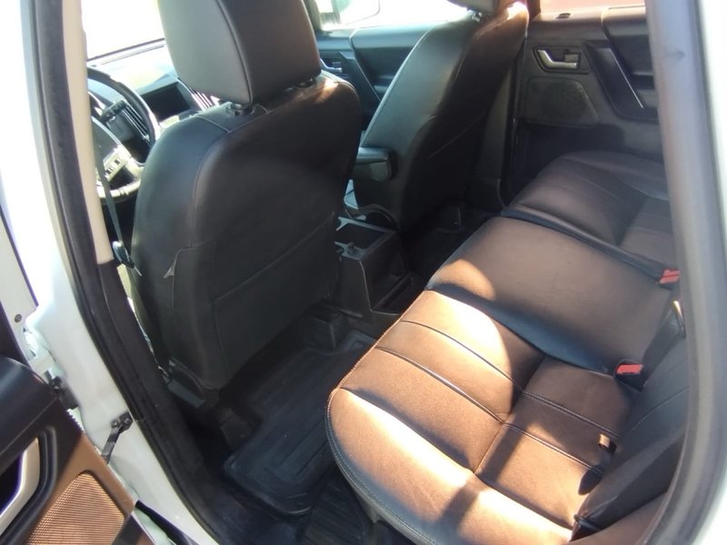Land Rover Freelander 2011 - foto 1