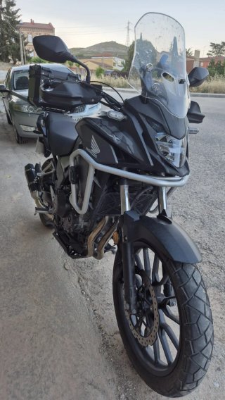 Honda CB500X Adventure Moto Negra