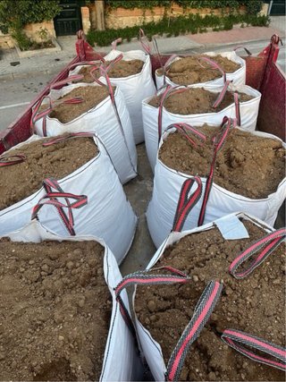 Tierra para huertos y jardines