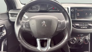 Peugeot 2008 PureTech Signature 60 kW (82 CV)