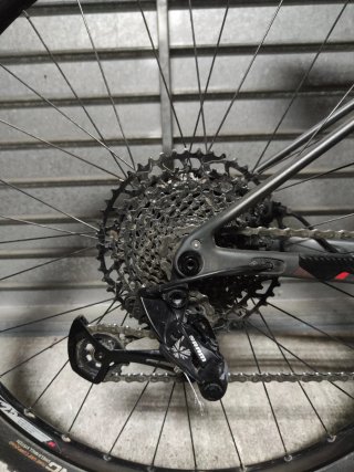 Bicicleta Mendiz Carbono Montaña