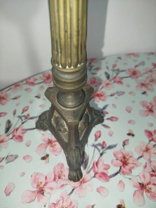 Candelabro eclesiástico de mesa antigua de bronce