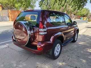 Toyota Land Cruiser 2004