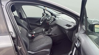 Peugeot 2008 PureTech Signature 60 kW (82 CV)