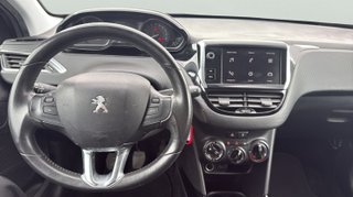 Peugeot 2008 PureTech Signature 60 kW (82 CV)