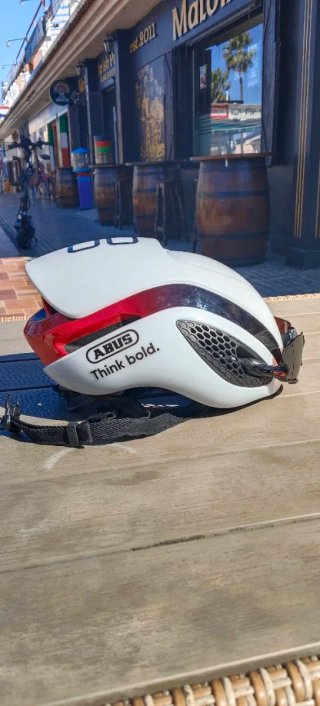 Casco Abus Think bold.