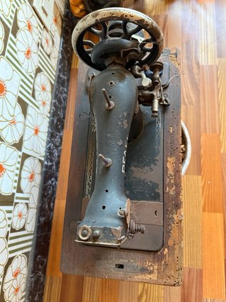 Máquina de Coser Antigua PFAFF