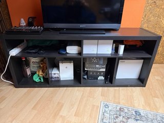 Mueble TV IKEA KALLAX negro-marrón
