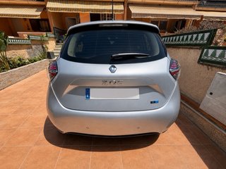 Renault ZOE E-Tech R110 · 52 kWh · 80 kW · 27.327