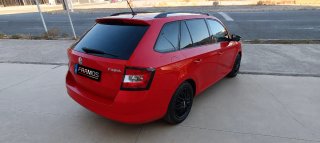 Skoda Fabia familiar rojo