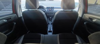 Skoda Fabia familiar rojo