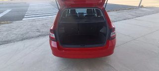 Skoda Fabia familiar rojo