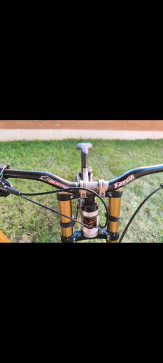 YT Tues CF Pro Bicicleta Descenso