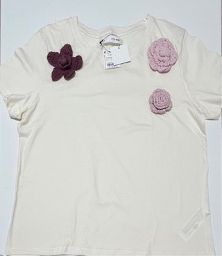 Camiseta Sfera Crema Flores Crochet Talla L
