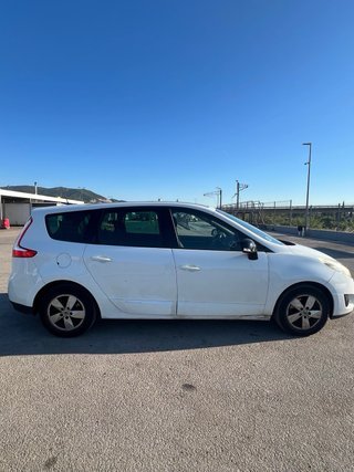 Renault Grand Scenic 2010