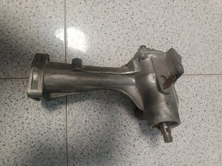 Bomba de agua Seat 600.