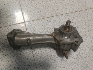 Bomba de agua Seat 600.