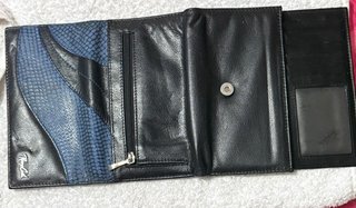 Cartera Rouge Costa Negra y Azul Marca Renzo Costa