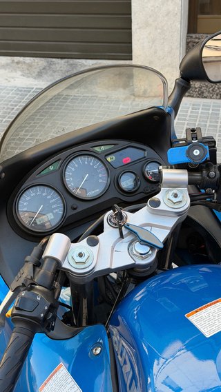 Suzuki GSX 600F